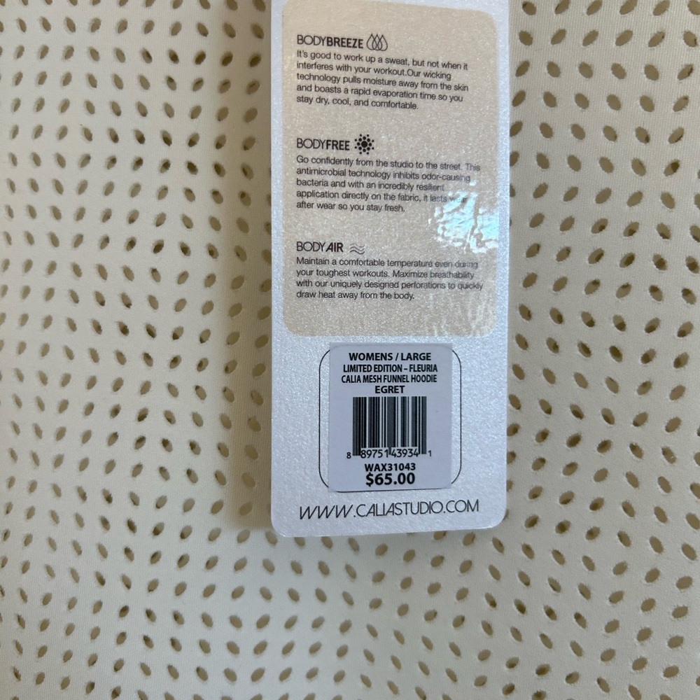 CALIA by Carrie Underwood Cream Fleuria Mesh Hooded Pullover - Picture 3 of 8